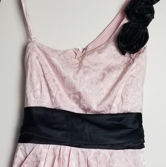 SPEECHLESS one shoulder party dress - w/ pockets! - Picture 4 of 10